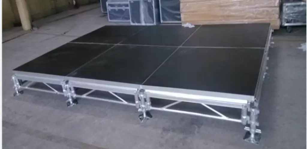 Plancher / estrade 2MX1M