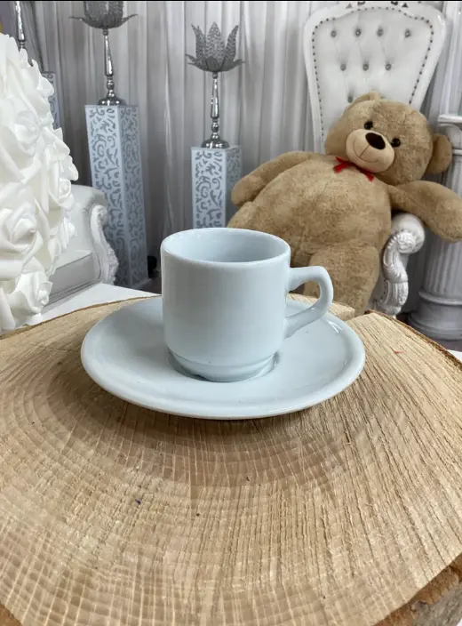 tasse et sous tasse 