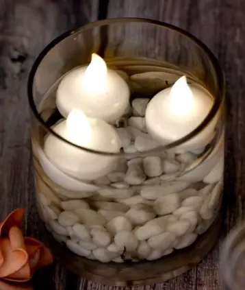 Bougie LED flottante