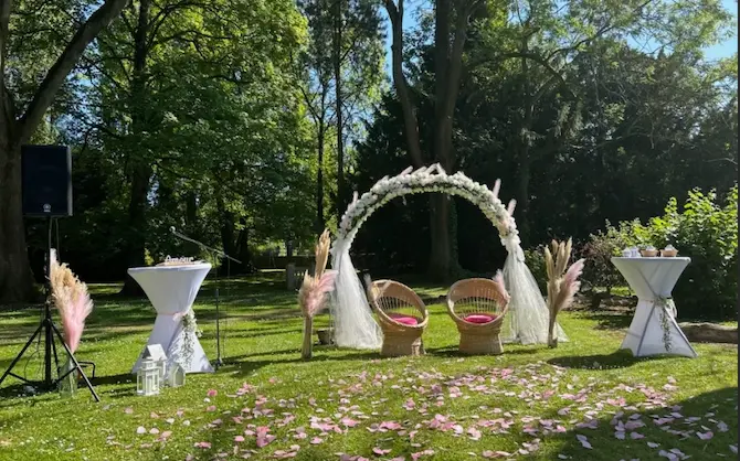 Arches fleurie