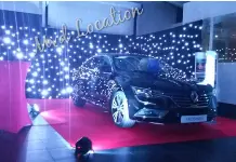 Rideau LED noir & voilage blanc