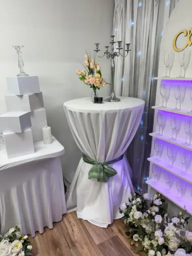 Mange debout + Nappe/housse  et noeud 