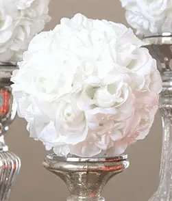 boule de rose blanc