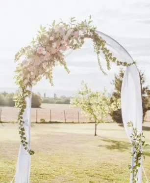 Arches fleurie